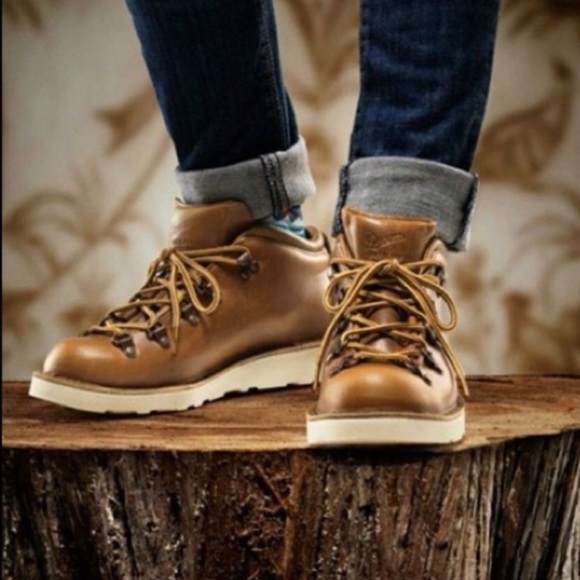 danner tramline boots
